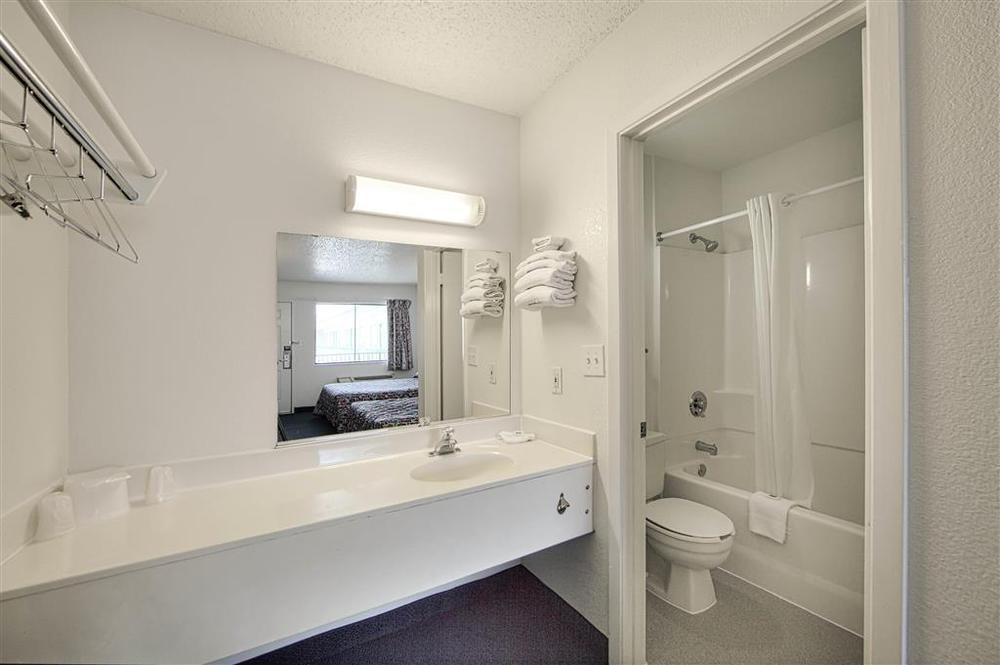 Motel 6-Euless, Tx - Dallas الغرفة الصورة